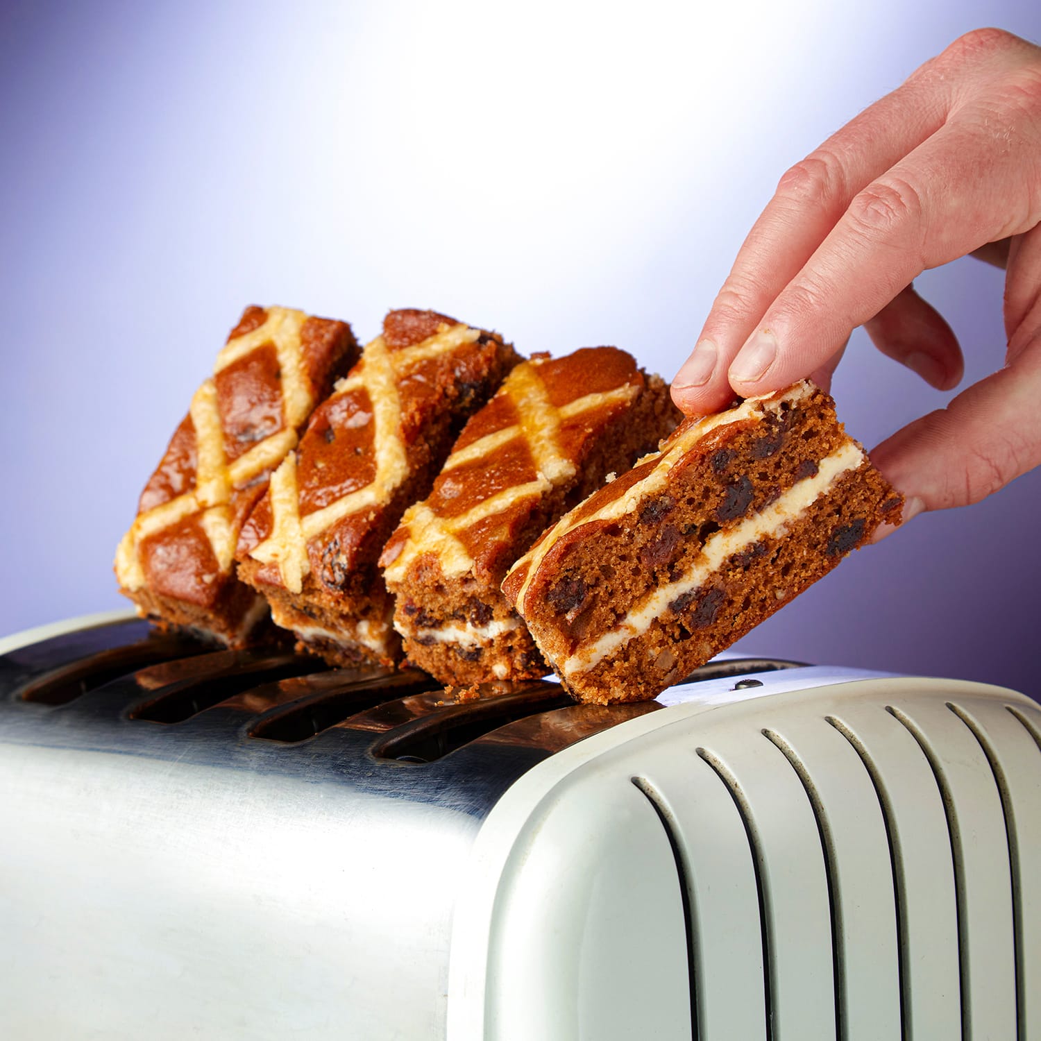 Hot Cross Bun Traycake